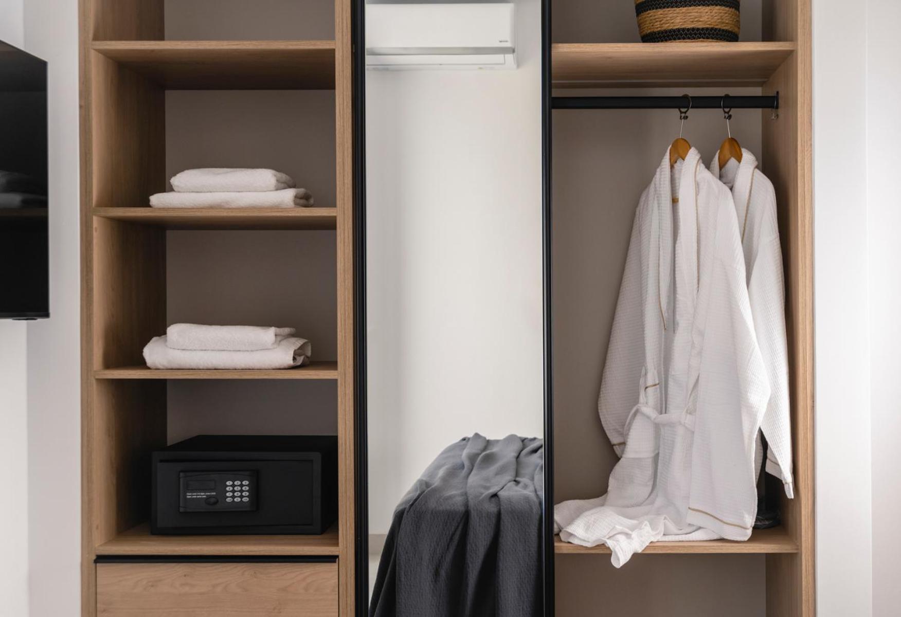 Quartano Suites By Heliessa, Adults Only Naousa  Luaran gambar